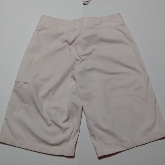 Lululemon Athletica shorts size 4: 28" - Picture 4 of 4